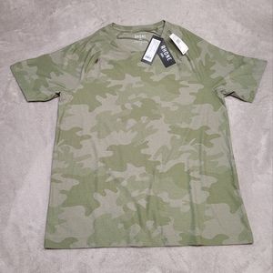 Rhone Mens Sz L Short Sleeve Camo Workout Shirt Anti-Odor Moisture Wicking Green